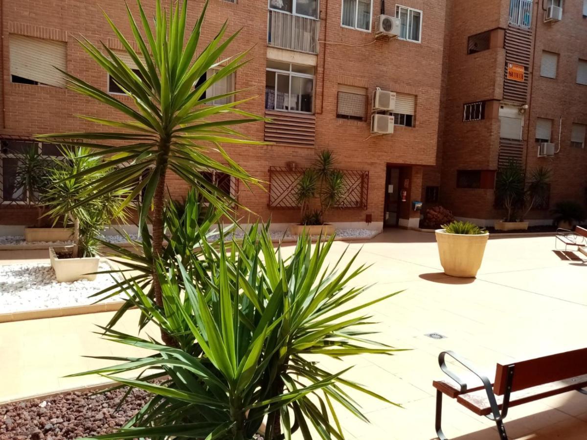 Ferienwohnung Apartamento Centrico Recien Reformado Murcia Exterior foto